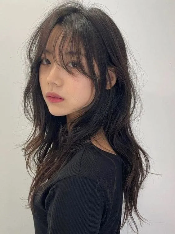 ทรงผม Wolf Cut ม้วนผมแบบสับๆ